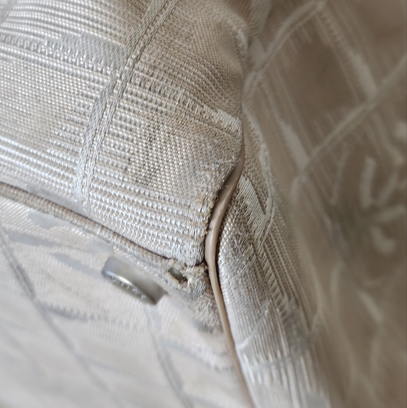 Chanel XL Travel Ligne Ivory Tan White Cream Nylon Duffle Bag - Picture 10 of 16